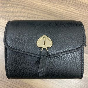 Kate Spade Marti small flap wallet ♠️